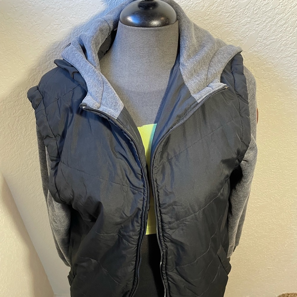 Matix Men’s Small Hooded Jacket